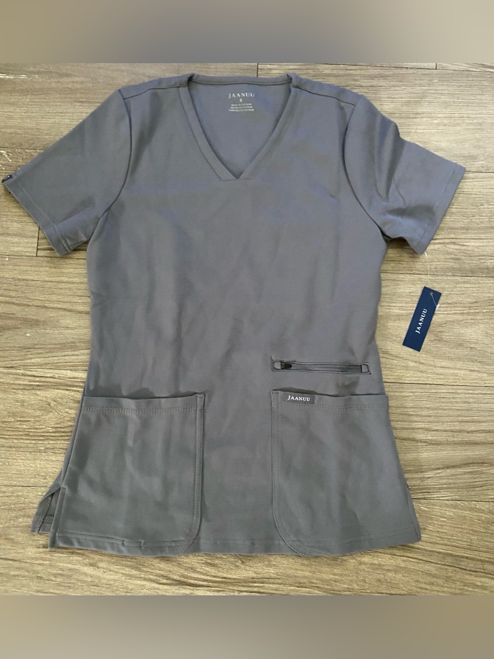 Jaanuu Short Sleeve V-Neck Ultrasoft Scrub Top in Gray